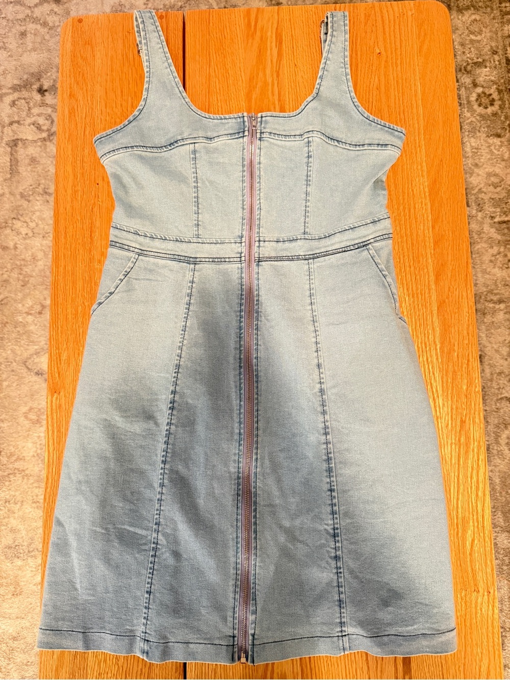 NWOT Light Wash Denim Zip Front Mini Dress Size Large Pockets